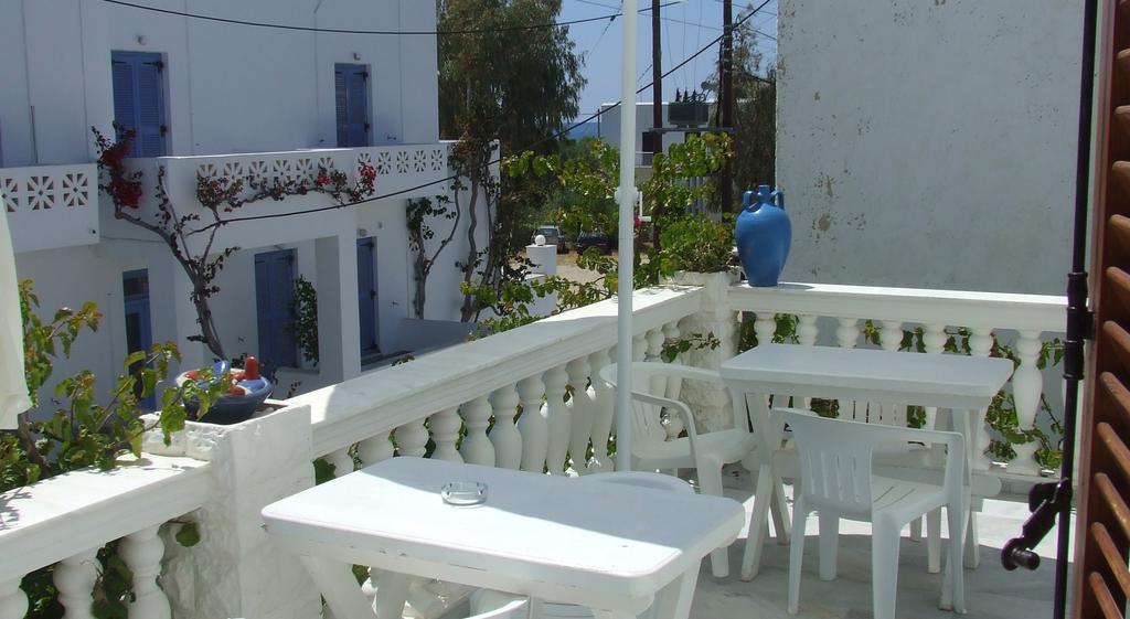 Hotel Eleftheria Páros Exterior foto
