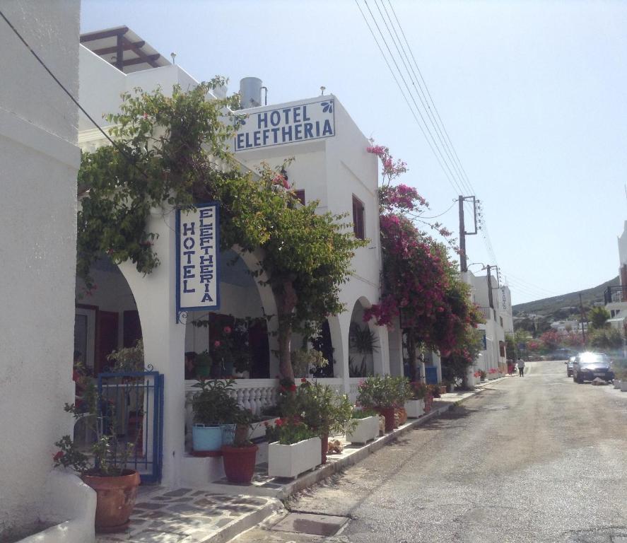 Hotel Eleftheria Páros Exterior foto